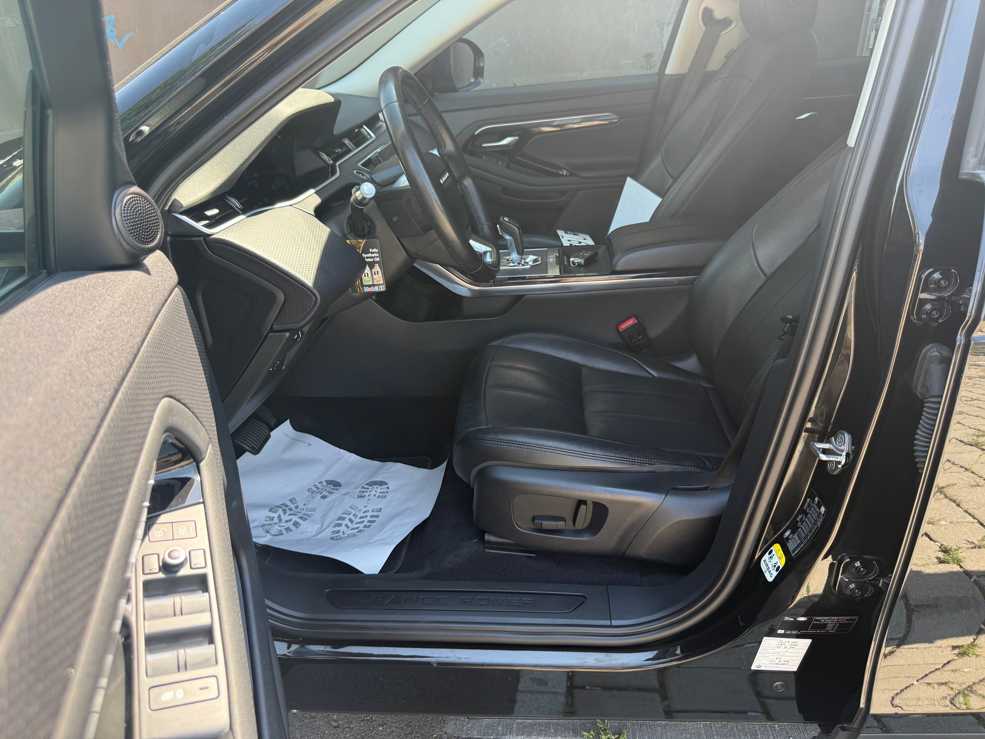 LAND ROVER Range Rover Evoque D AT9-image-10