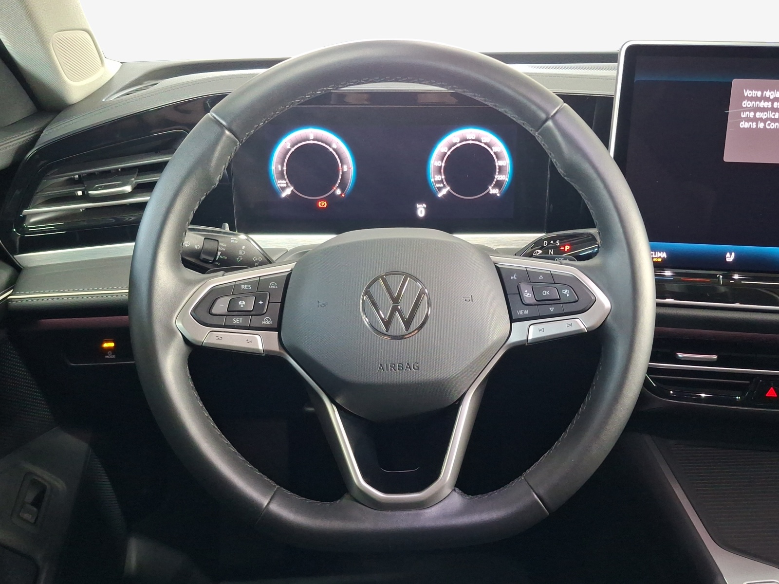 VW Passat Variant 2.0 TDI evo Business 4 Motion DSG-image-8