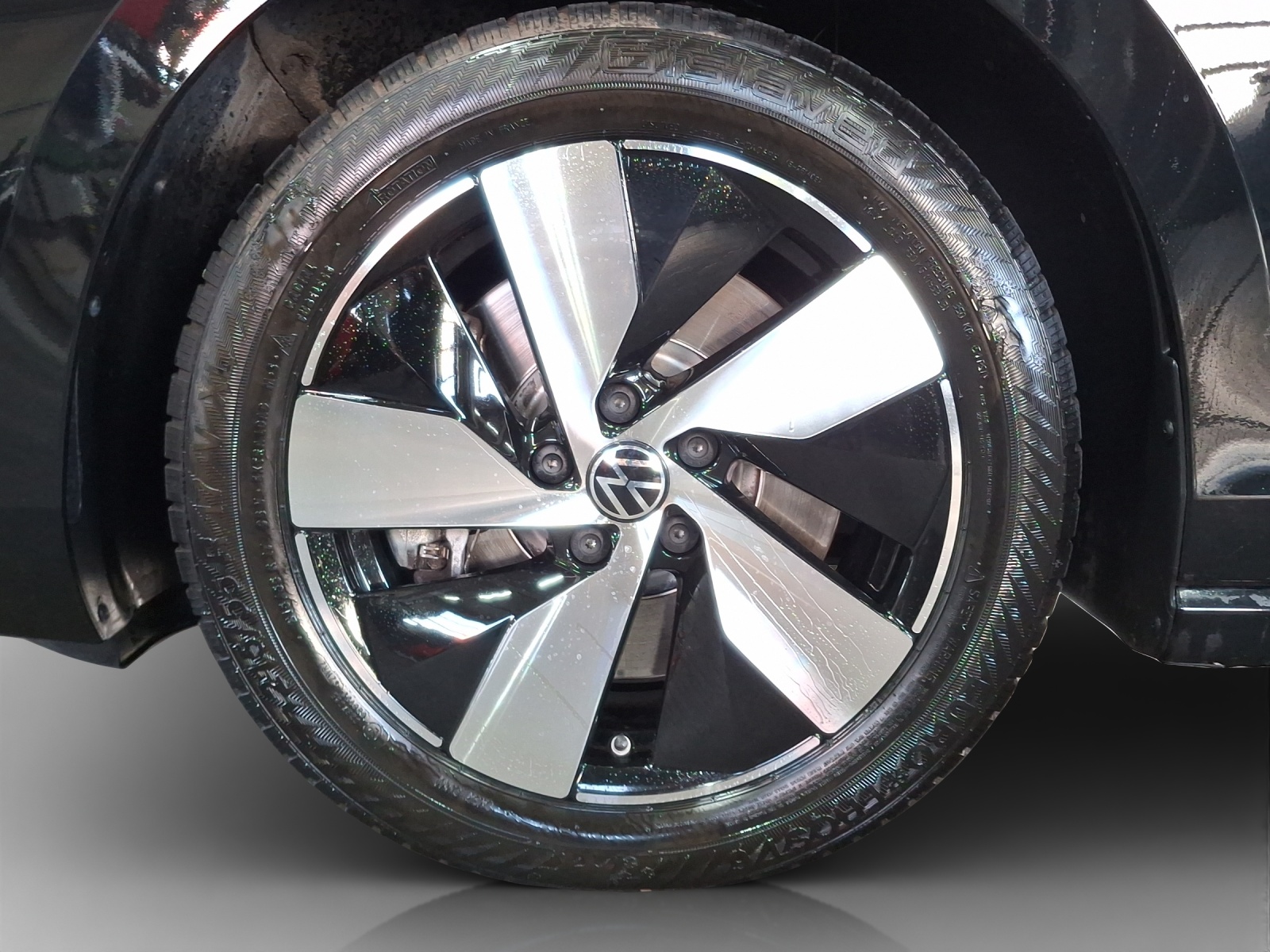 VW Passat Variant 2.0 TDI evo Business 4 Motion DSG-image-14