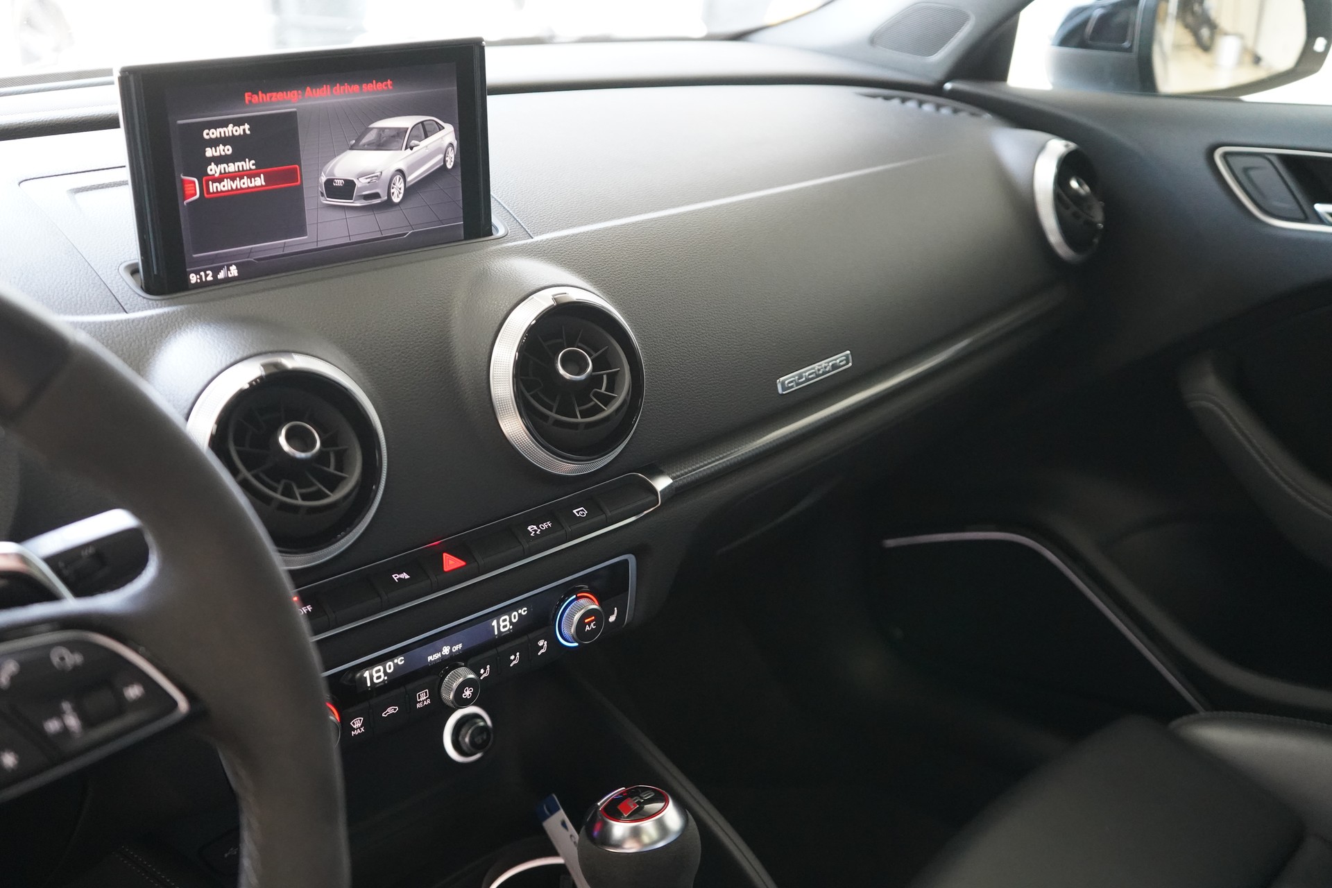 AUDI RS3 Limousine 2.5 TSI quattro S-tronic / APR 470Ps **-image-18