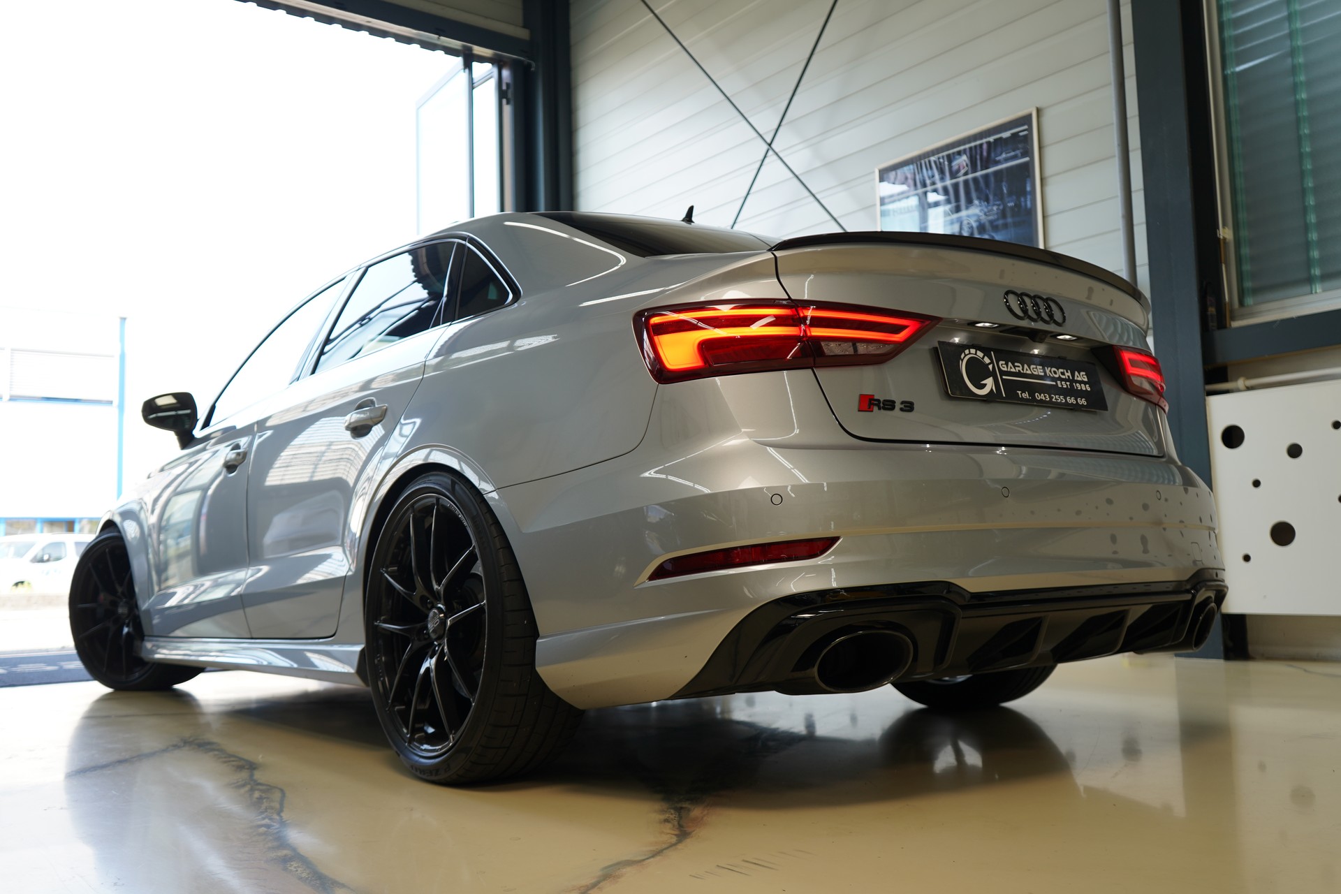 AUDI RS3 Limousine 2.5 TSI quattro S-tronic / APR 470Ps **-image-5
