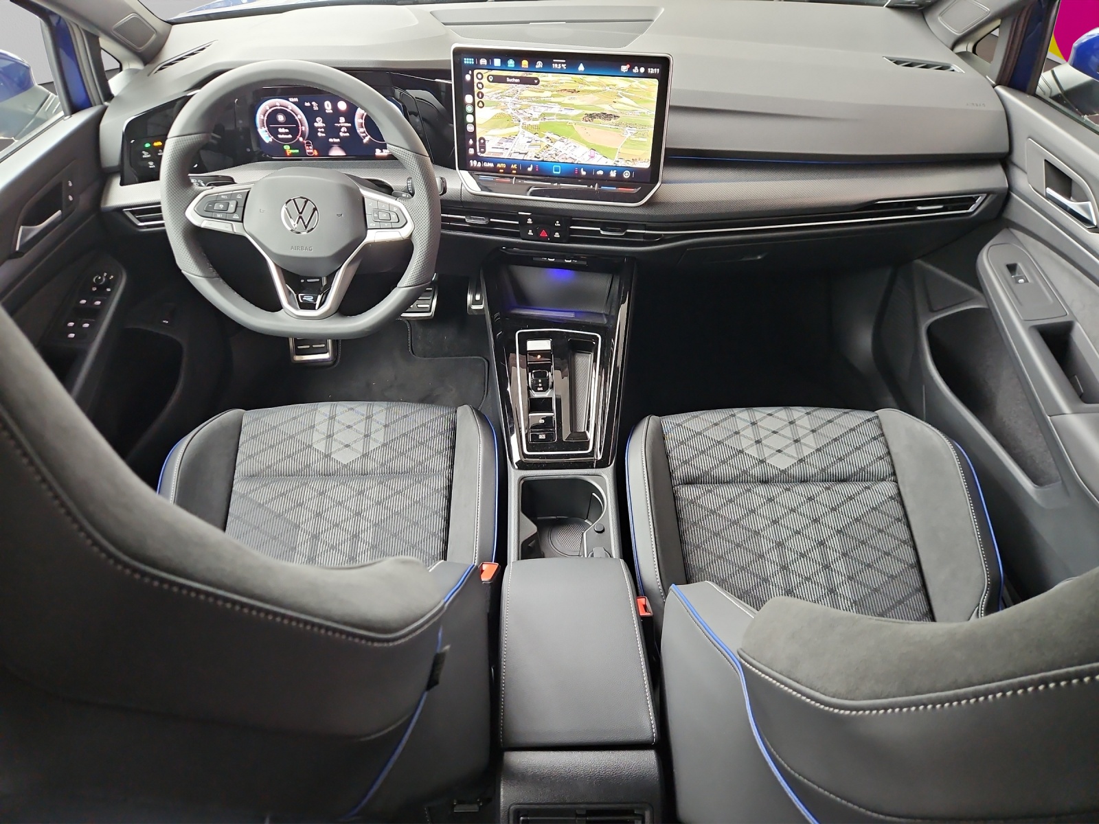 VW Golf Variant 1.5 eTSI mHEV R-Line DSG-image-8