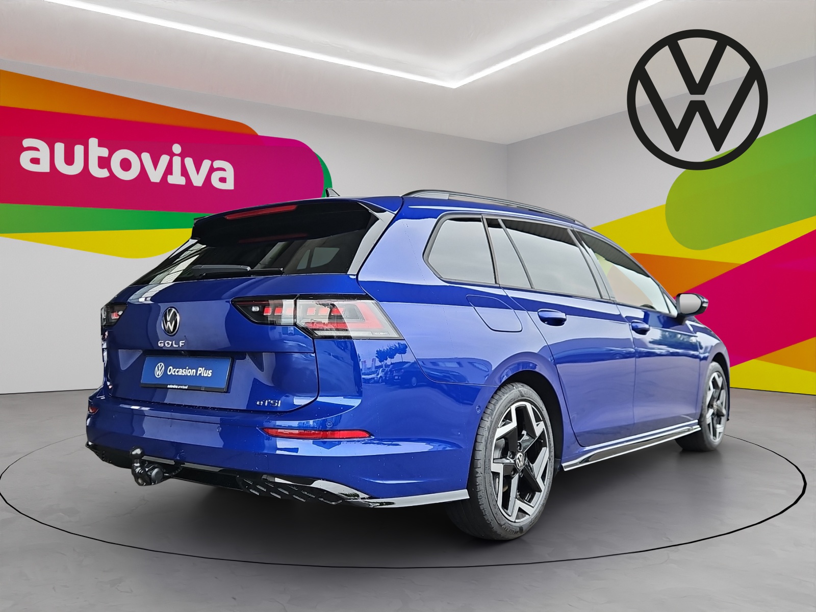 VW Golf Variant 1.5 eTSI mHEV R-Line DSG-image-2