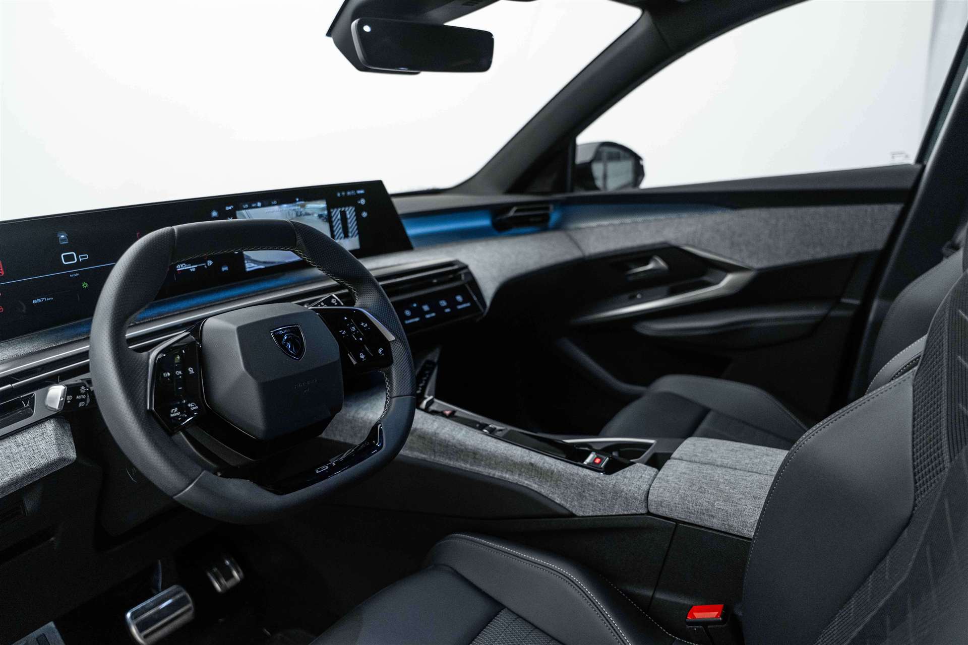PEUGEOT 5008 145 Hybrid GT 7-Plätzer e-DCS-Automat-image-6