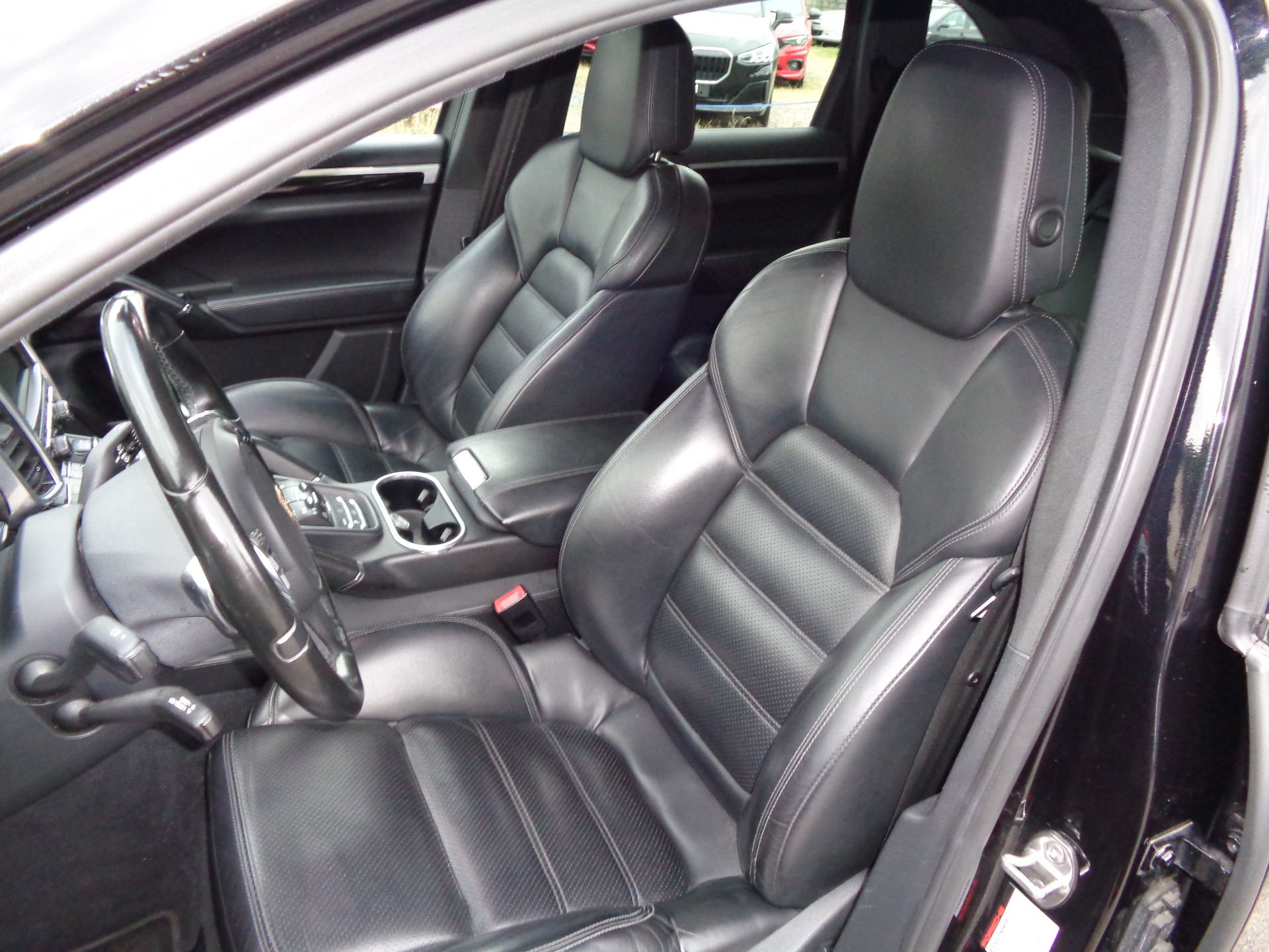 PORSCHE Cayenne Diesel-image-9