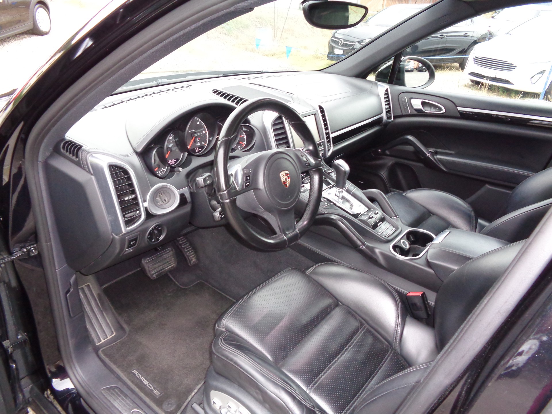 PORSCHE Cayenne Diesel-image-8