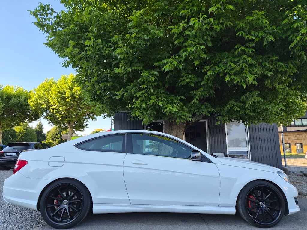 MERCEDES-BENZ C 180 Coupé 7G-Tronic AMG-image-6