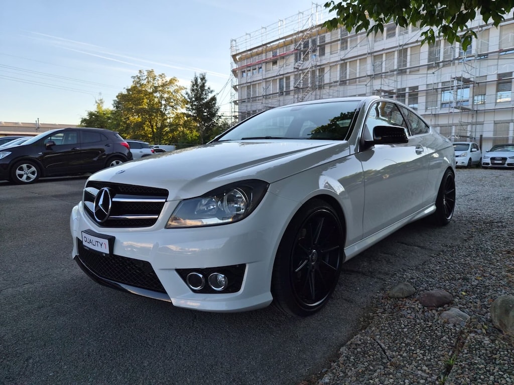 MERCEDES-BENZ C 180 Coupé 7G-Tronic AMG-image-2