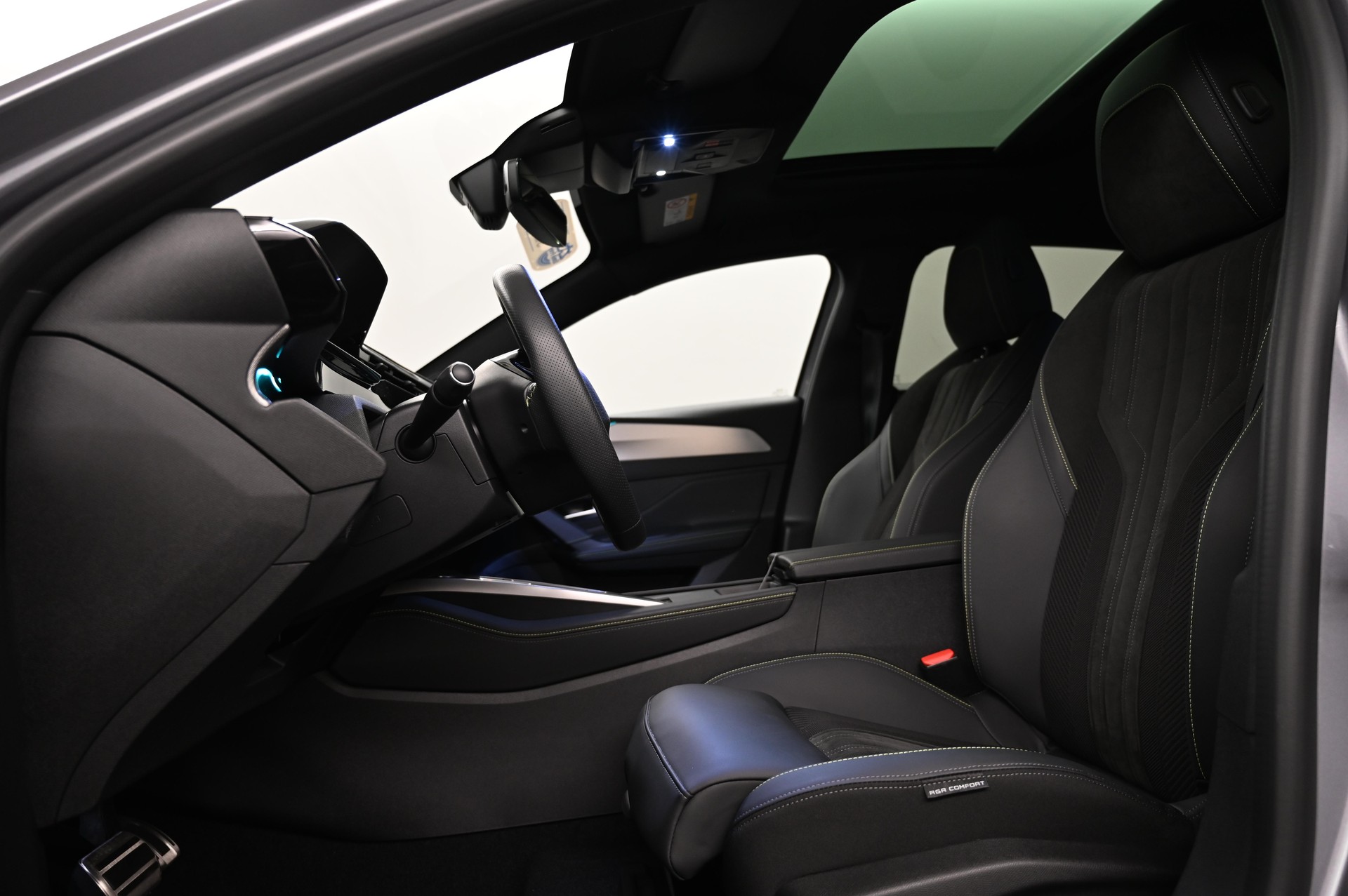 PEUGEOT 308 e-GT-image-4