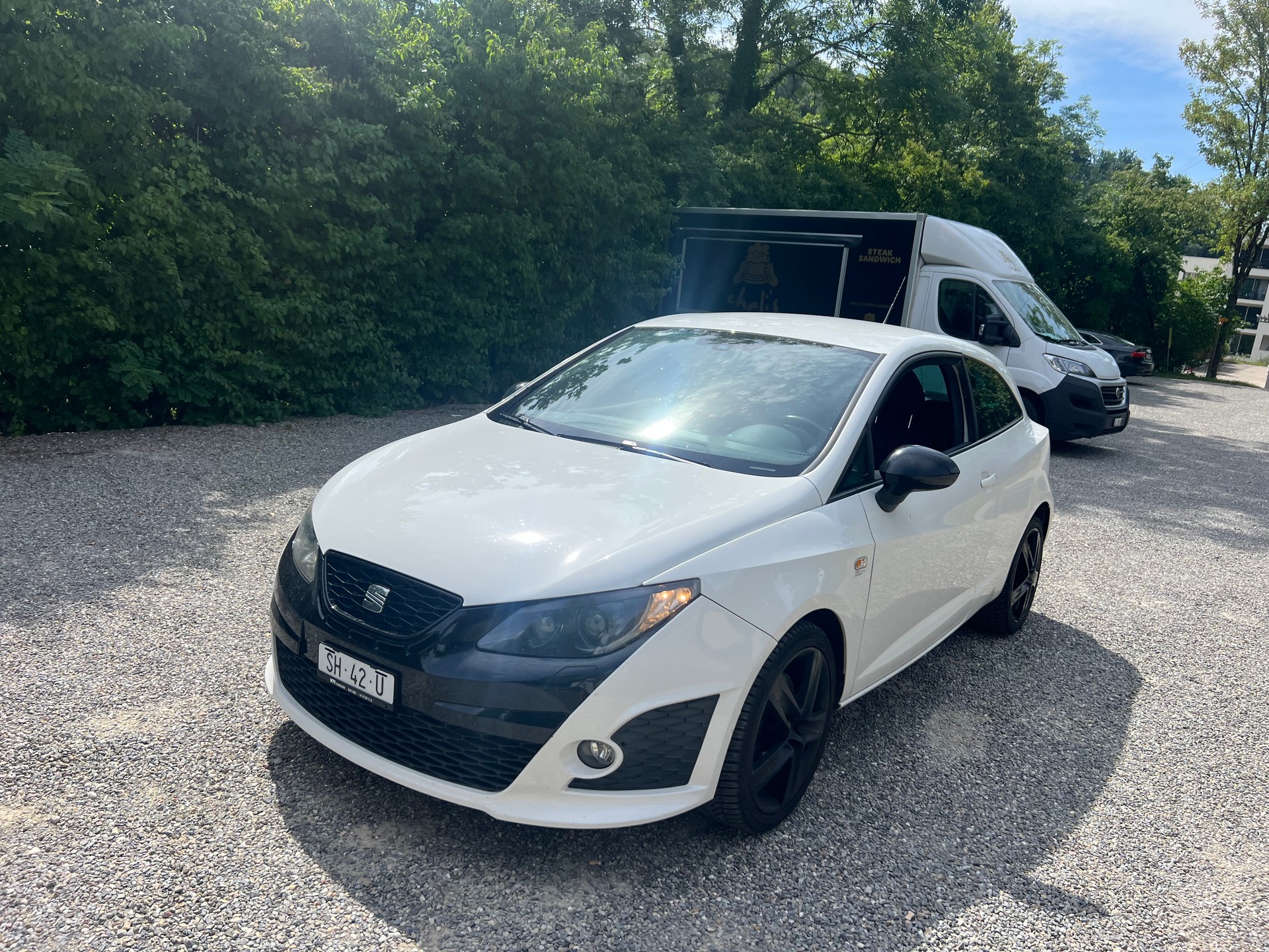 SEAT Ibiza SC 1.4 TSI Cupra DSG-image-2