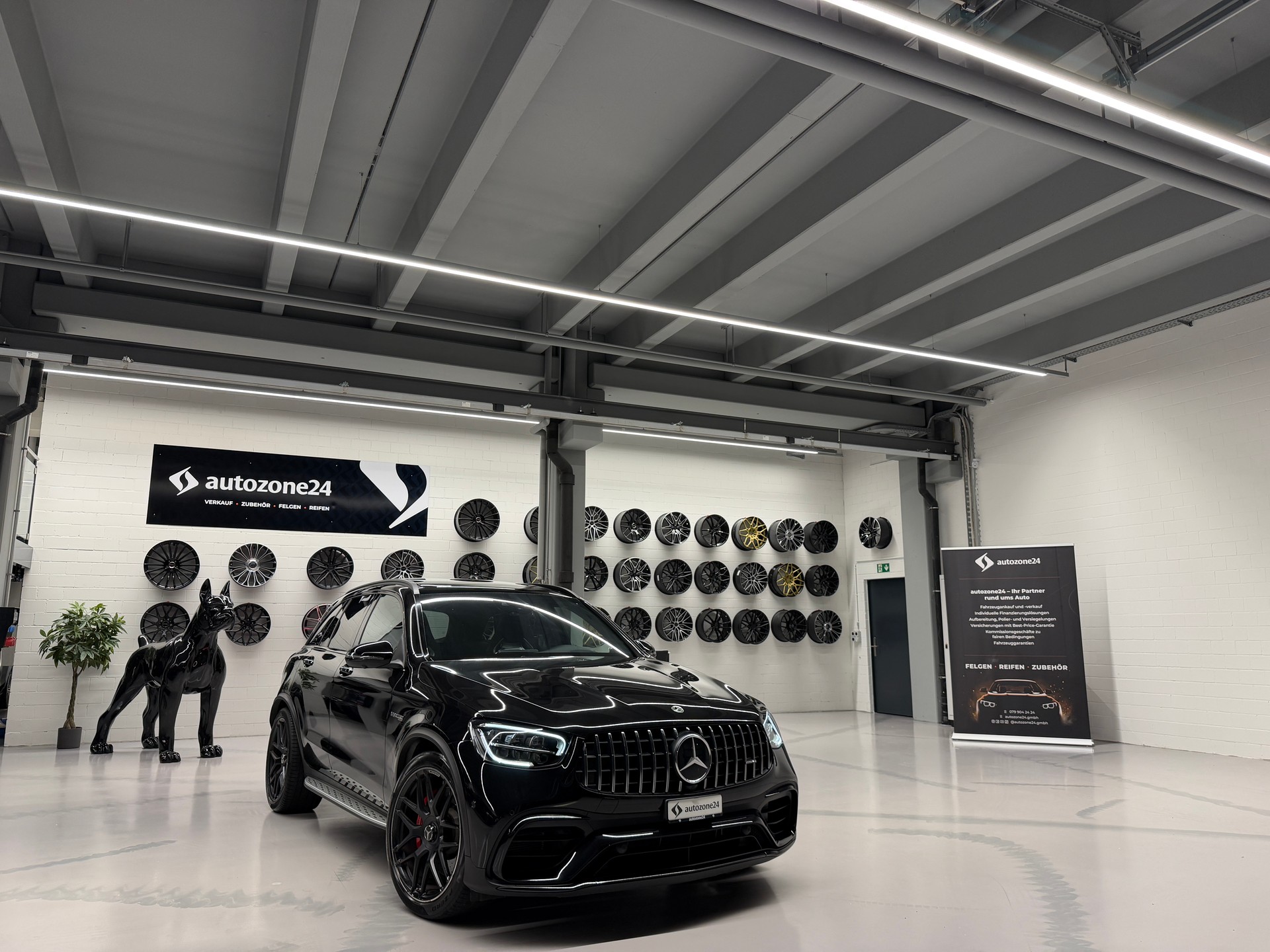 MERCEDES-BENZ GLC 63 S AMG 4m+ *CH-Auto*Gratis Service*Garantie*Top Ausstattung*AMG Performance Sitze High End*-image-2