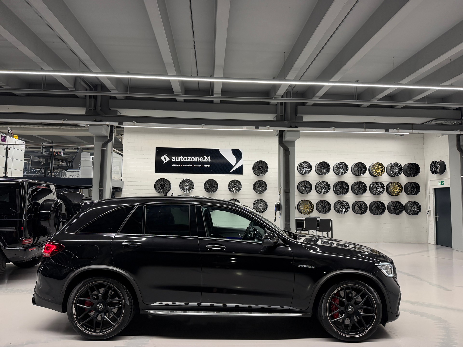MERCEDES-BENZ GLC 63 S AMG 4m+ *CH-Auto*Gratis Service*Garantie*Top Ausstattung*AMG Performance Sitze High End*-image-20
