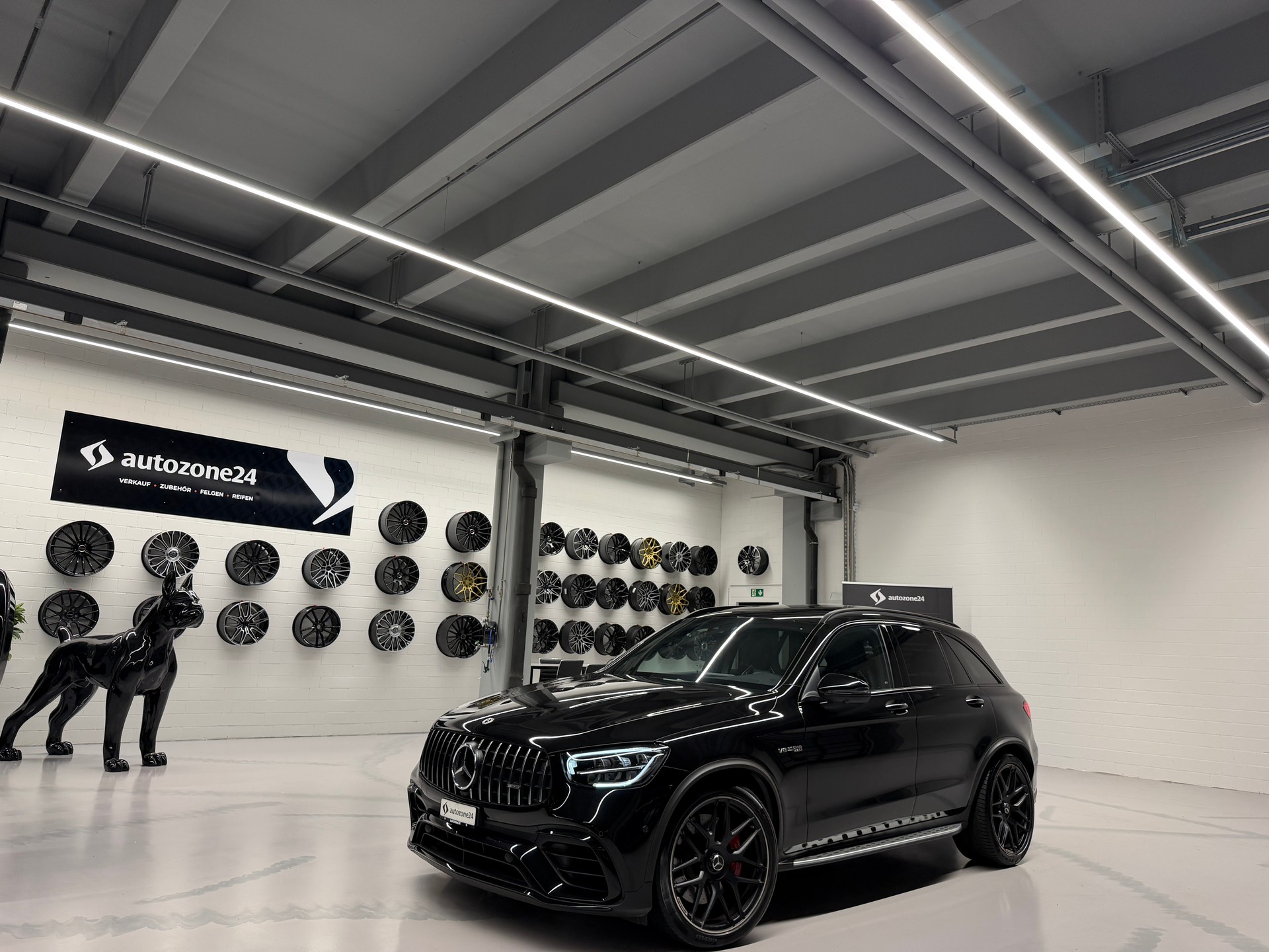 MERCEDES-BENZ GLC 63 S AMG 4m+ *CH-Auto*Gratis Service*Garantie*Top Ausstattung*AMG Performance Sitze High End*-image-1