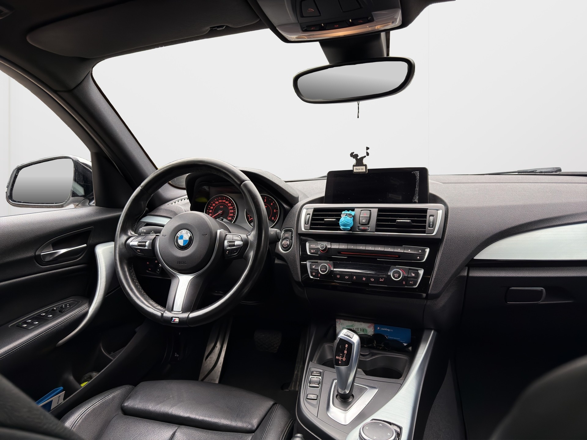 BMW 120d xDrive M Sport Steptronic-image-13