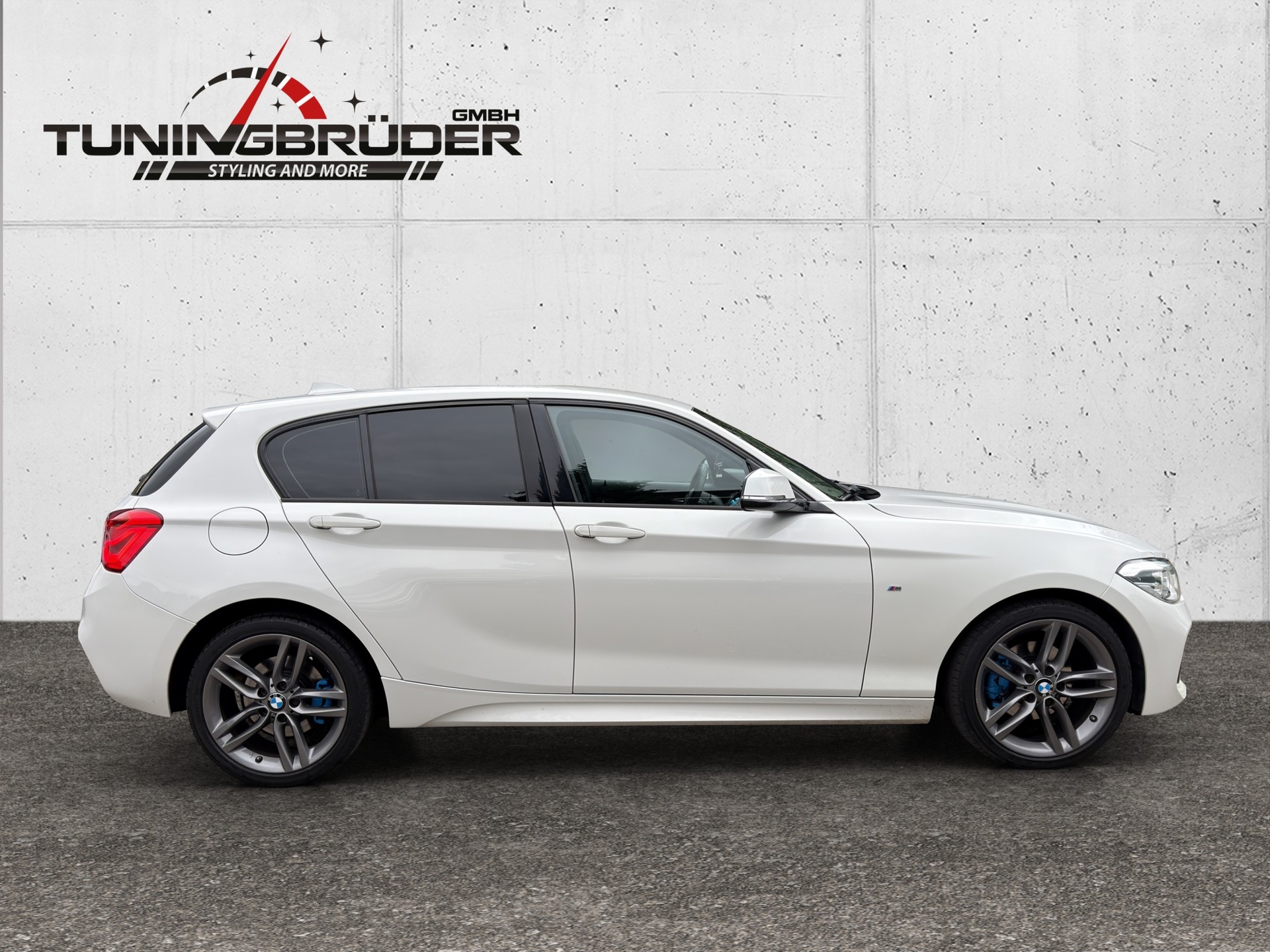 BMW 120d xDrive M Sport Steptronic-image-6