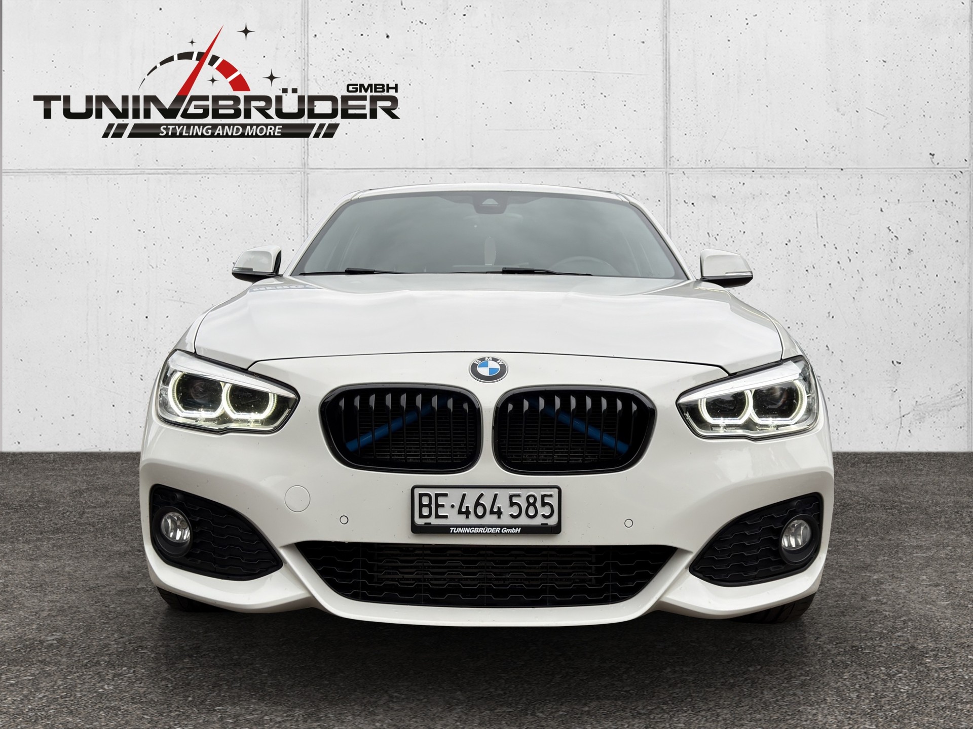 BMW 120d xDrive M Sport Steptronic-image-2