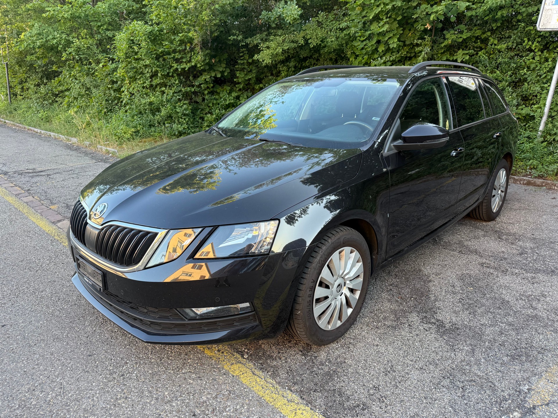 SKODA Octavia Combi 2.0 TDI Ambition DSG-image-0