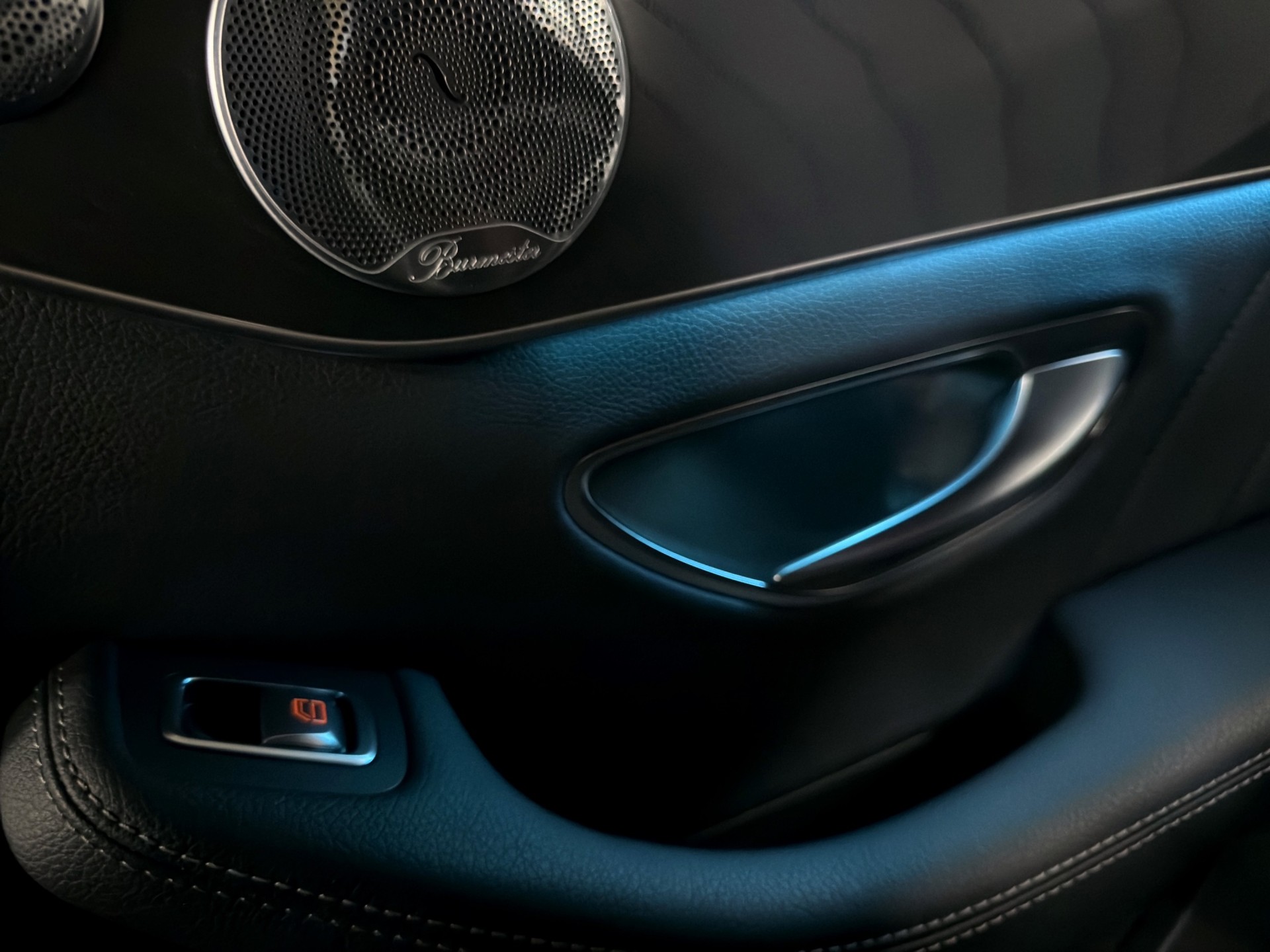 MERCEDES-BENZ C 43 AMG 4Matic 9G-Tronic-image-22