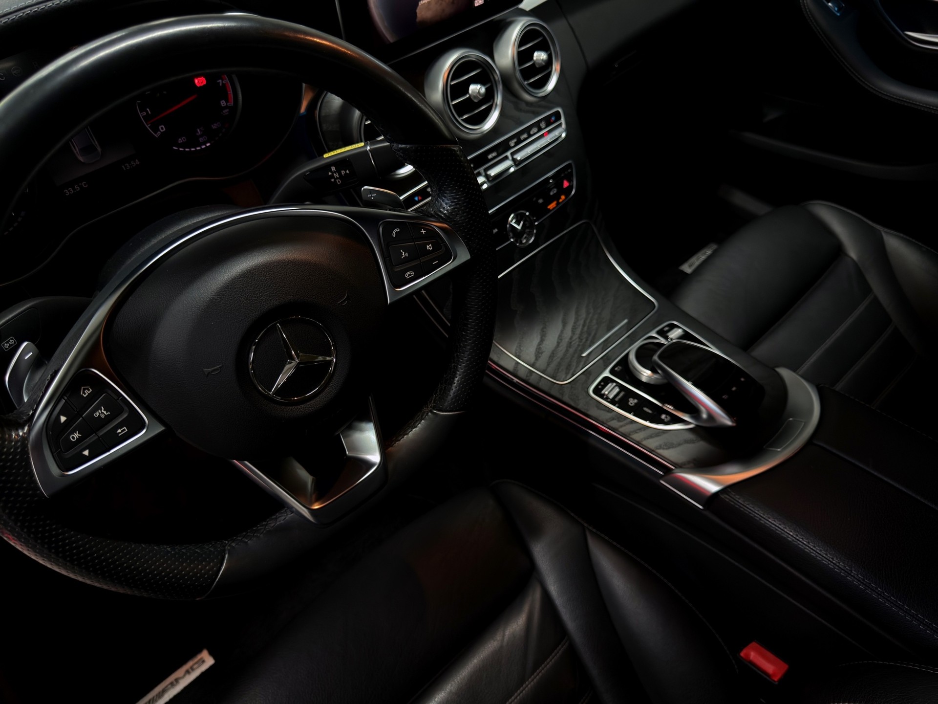 MERCEDES-BENZ C 43 AMG 4Matic 9G-Tronic-image-25