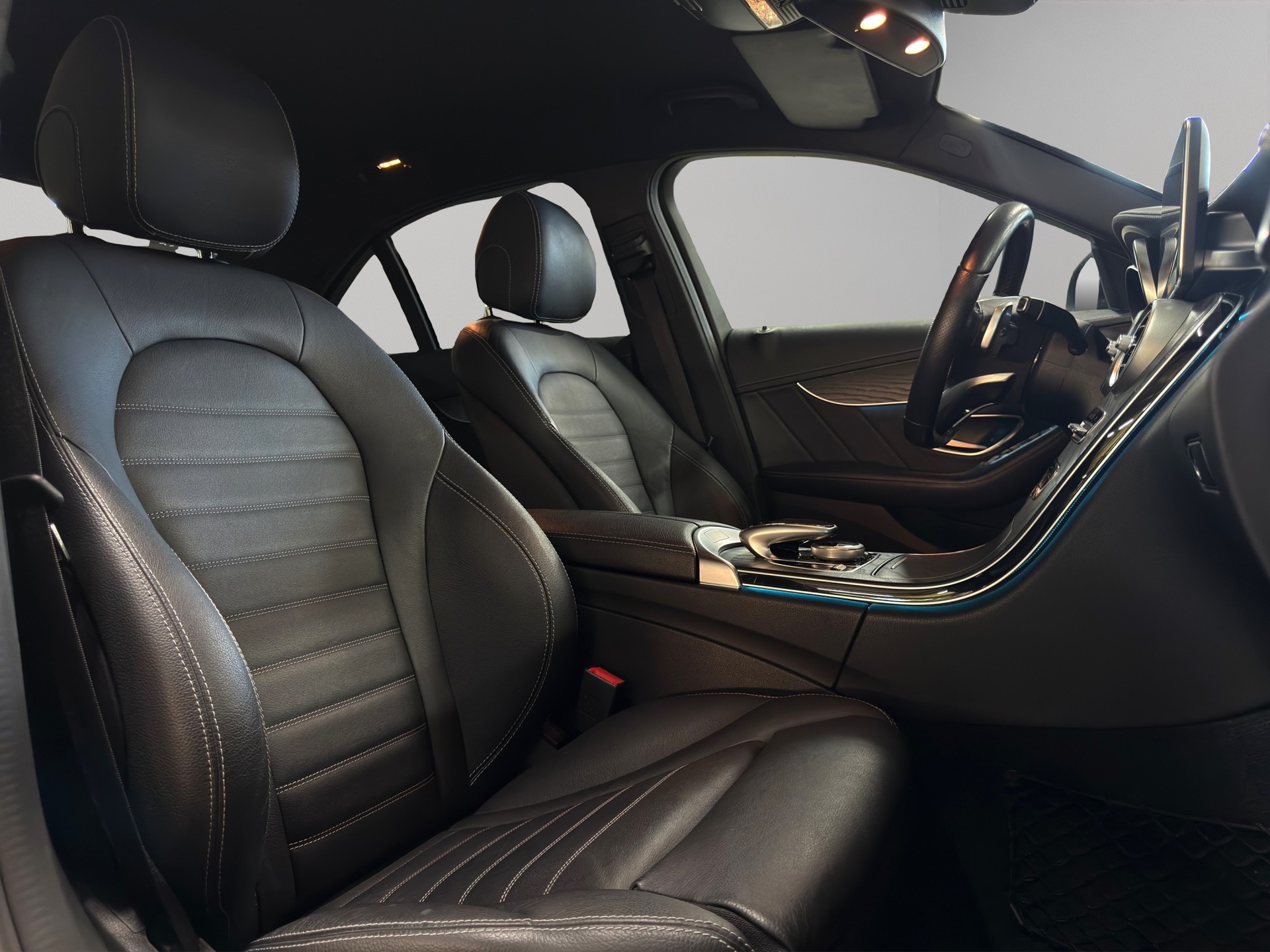 MERCEDES-BENZ C 43 AMG 4Matic 9G-Tronic-image-15