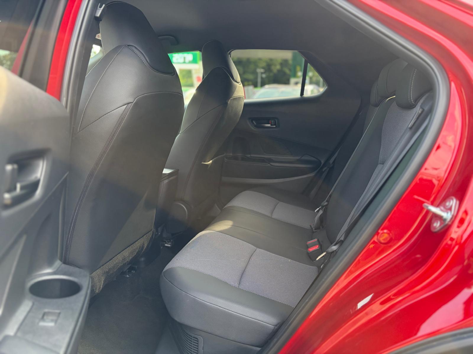 TOYOTA C-HR 2.0 HSD CVT Style 2WD-image-15