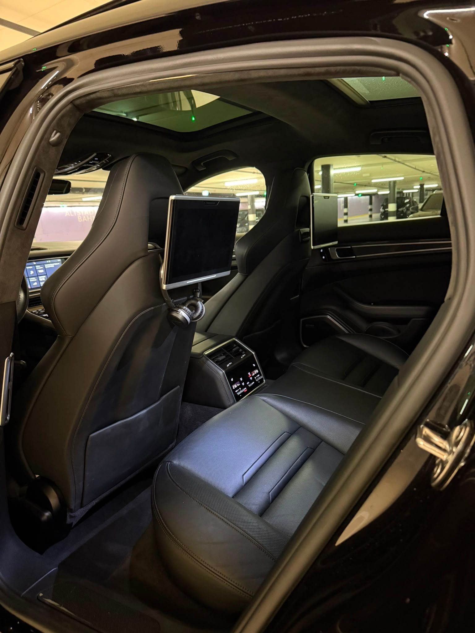 PORSCHE Panamera Turbo S E-Hybrid PDK-image-12