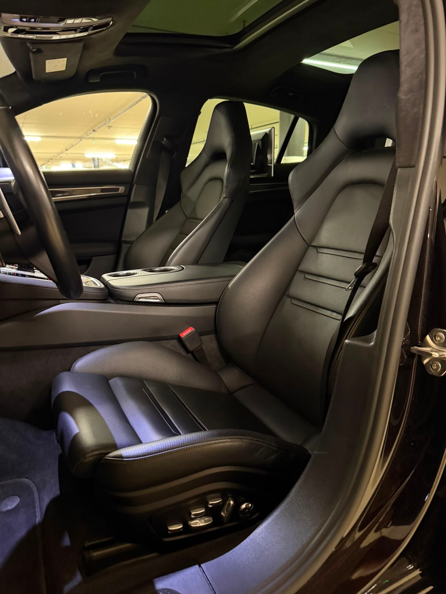 PORSCHE Panamera Turbo S E-Hybrid PDK-image-11