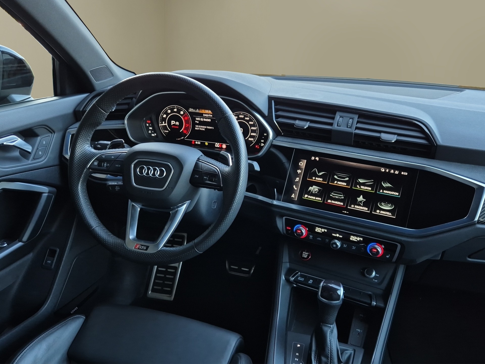 AUDI RS Q3 2.5 TFSI quattro S tronic-image-16