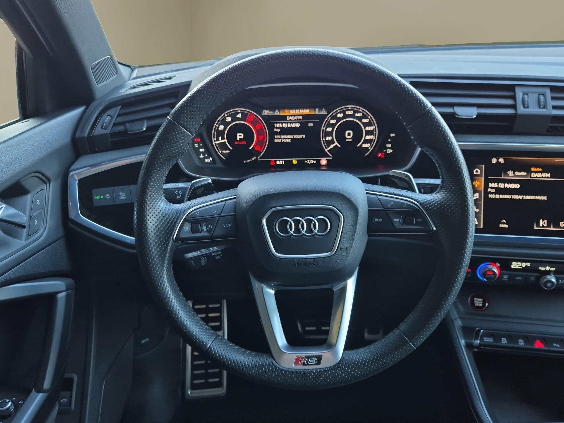 AUDI RS Q3 2.5 TFSI quattro S tronic-image-12