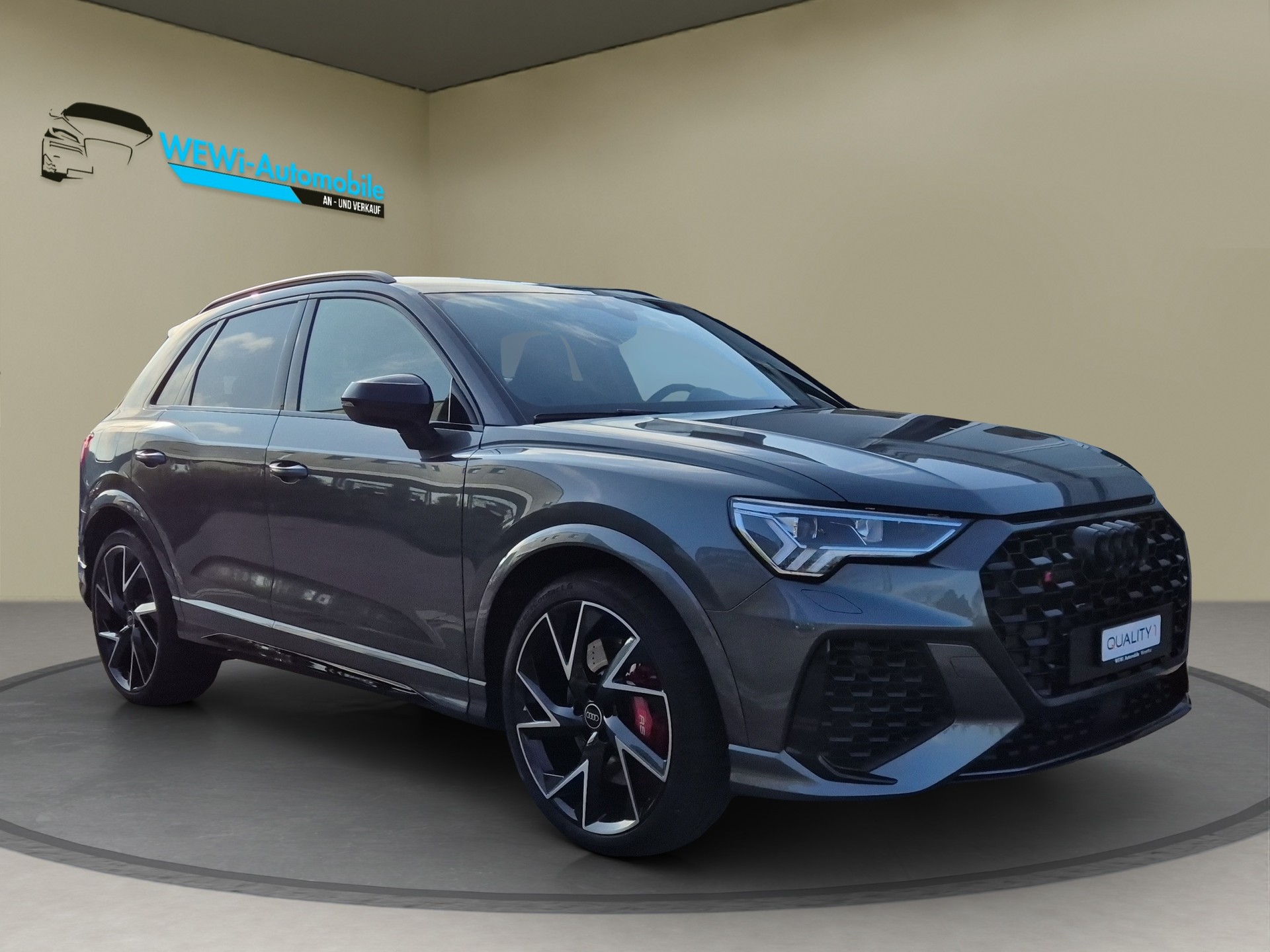 AUDI RS Q3 2.5 TFSI quattro S tronic-image-6