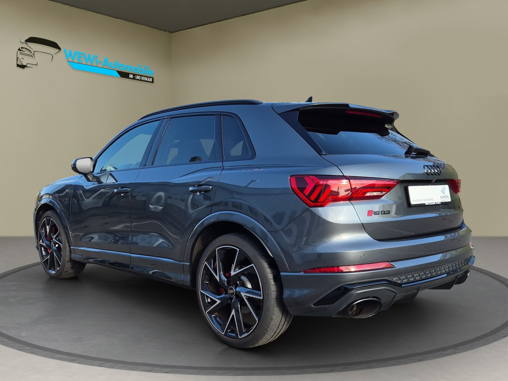 AUDI RS Q3 2.5 TFSI quattro S tronic-showroom-element-2