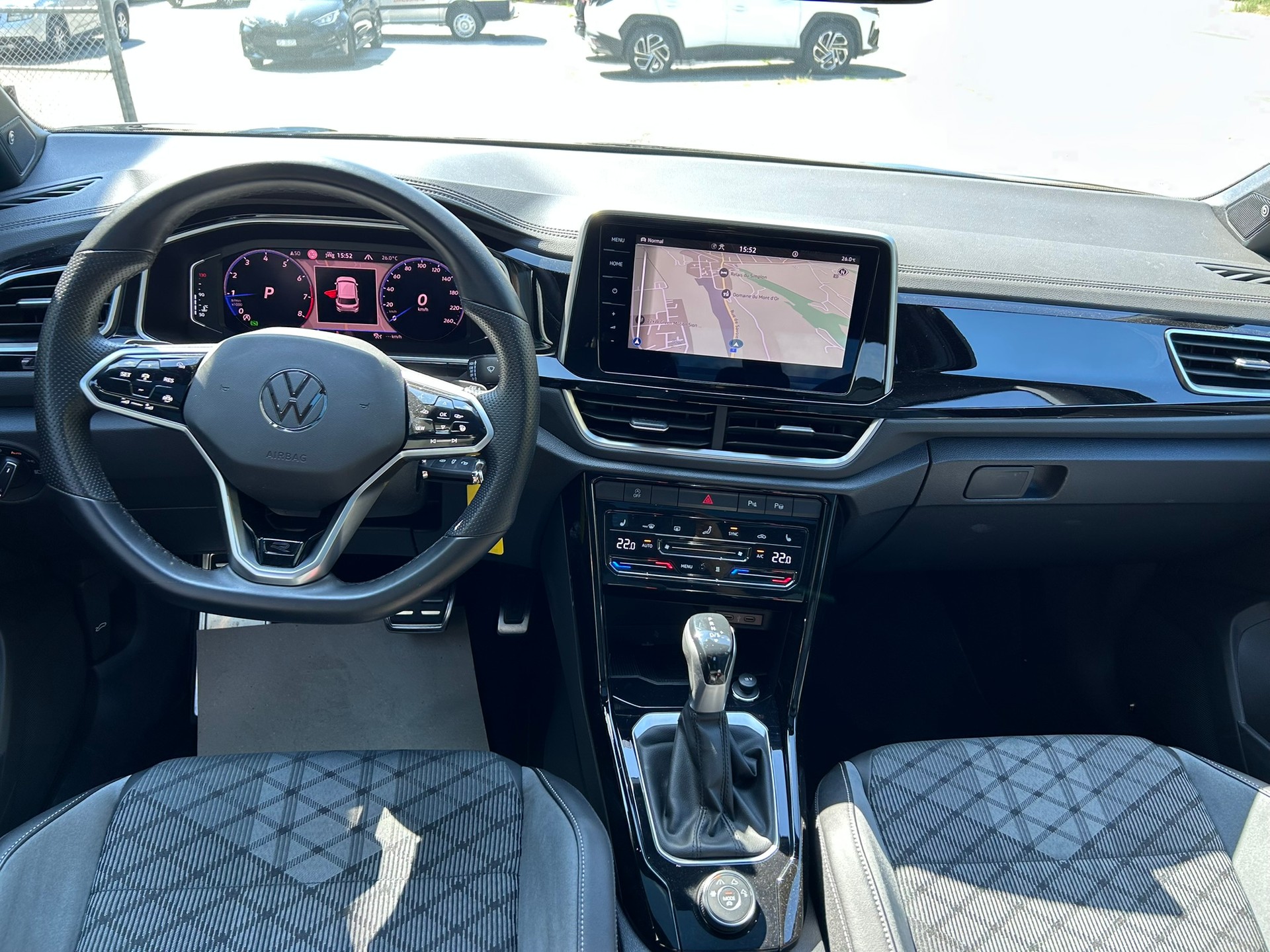 VW T-Roc 2.0 TSI R-Line DSG 4Motion-image-7
