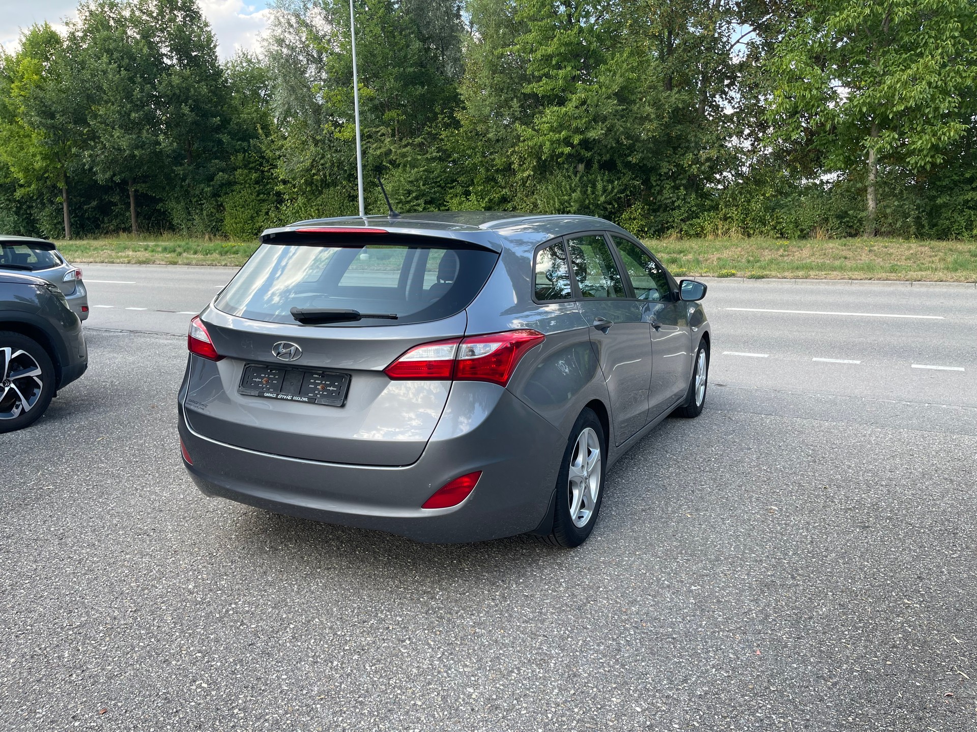 HYUNDAI i30 1.6 Style-image-4