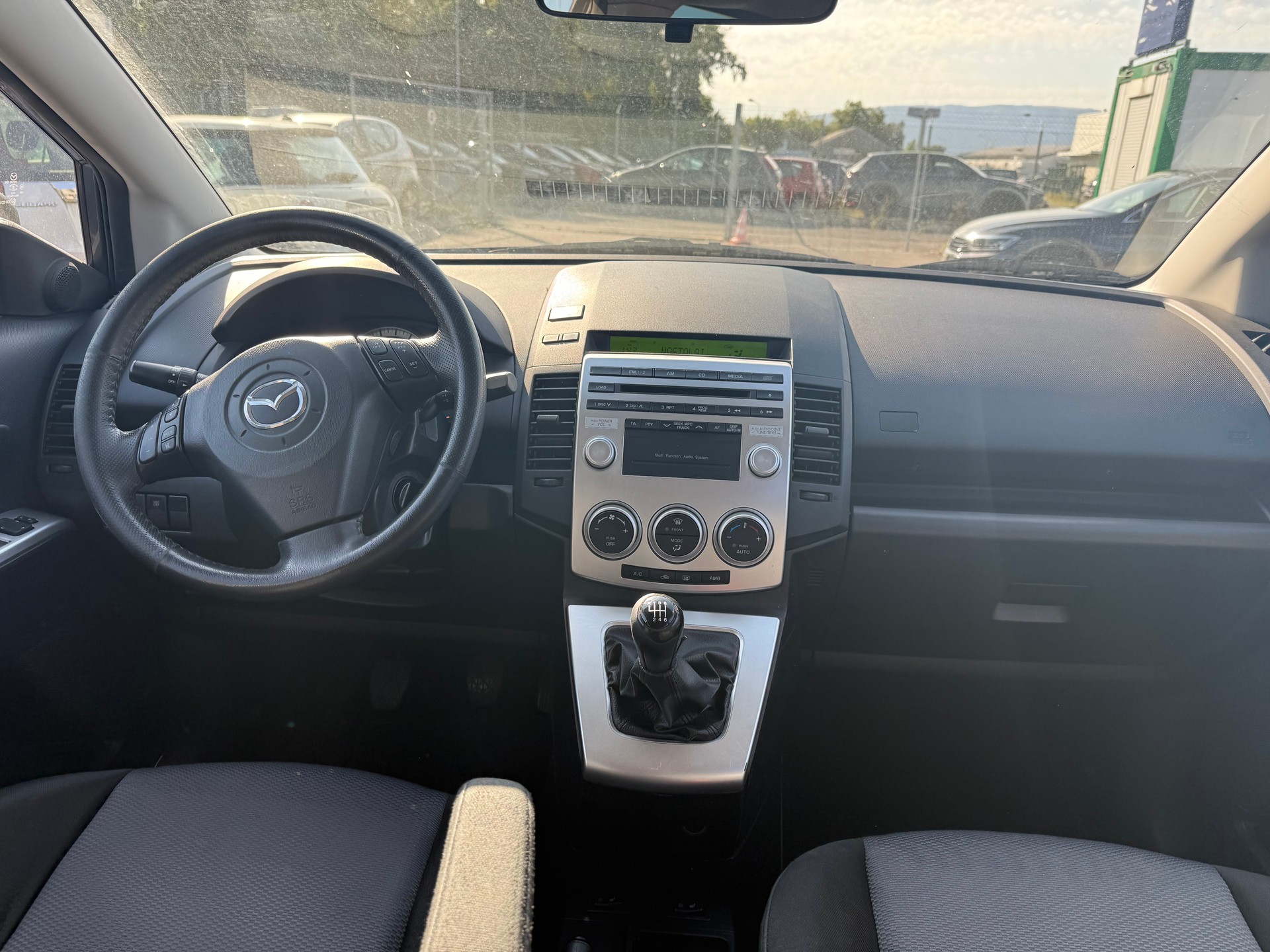MAZDA 5 2.0d 16V Confort-image-6