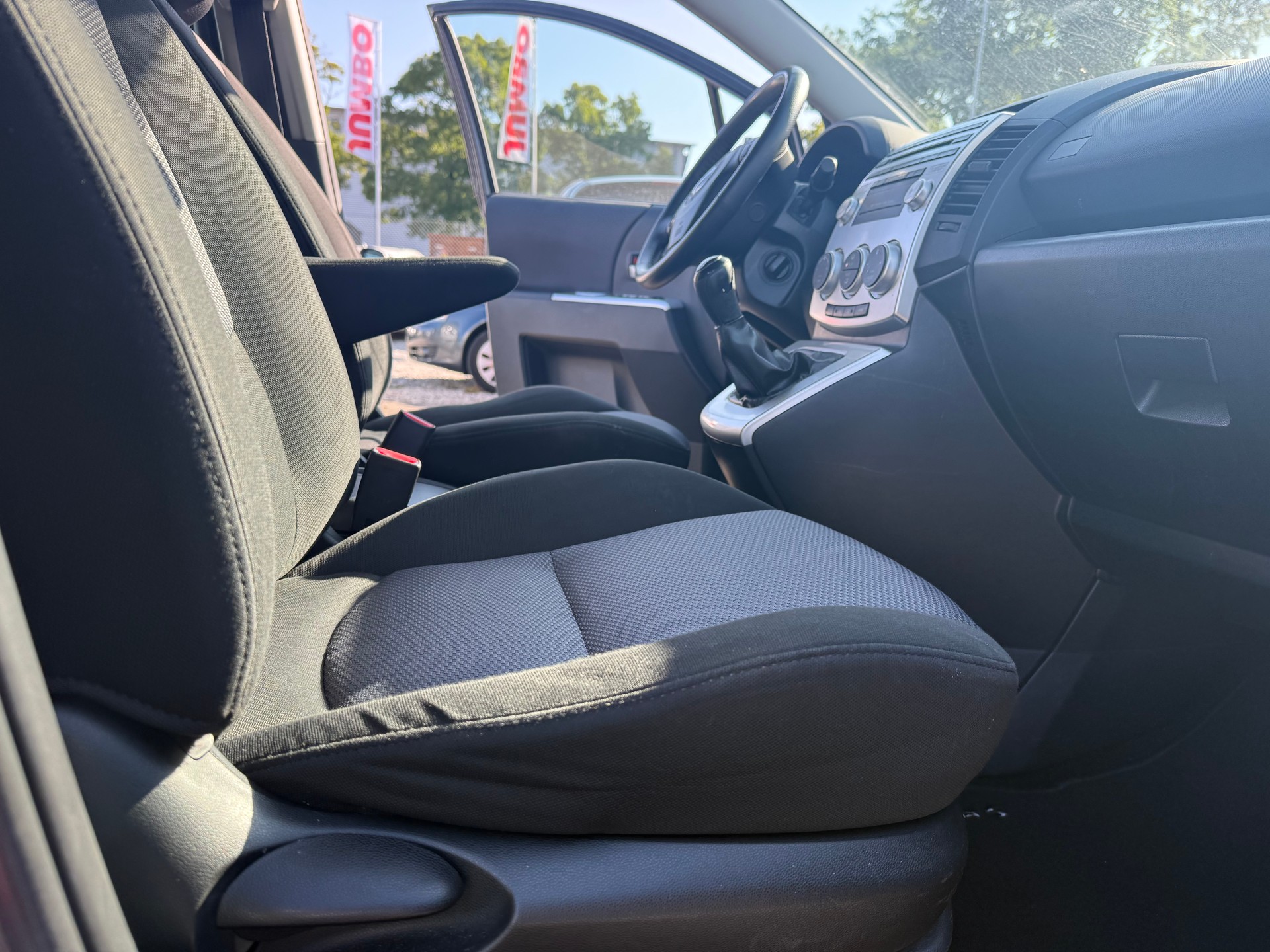 MAZDA 5 2.0d 16V Confort-image-11