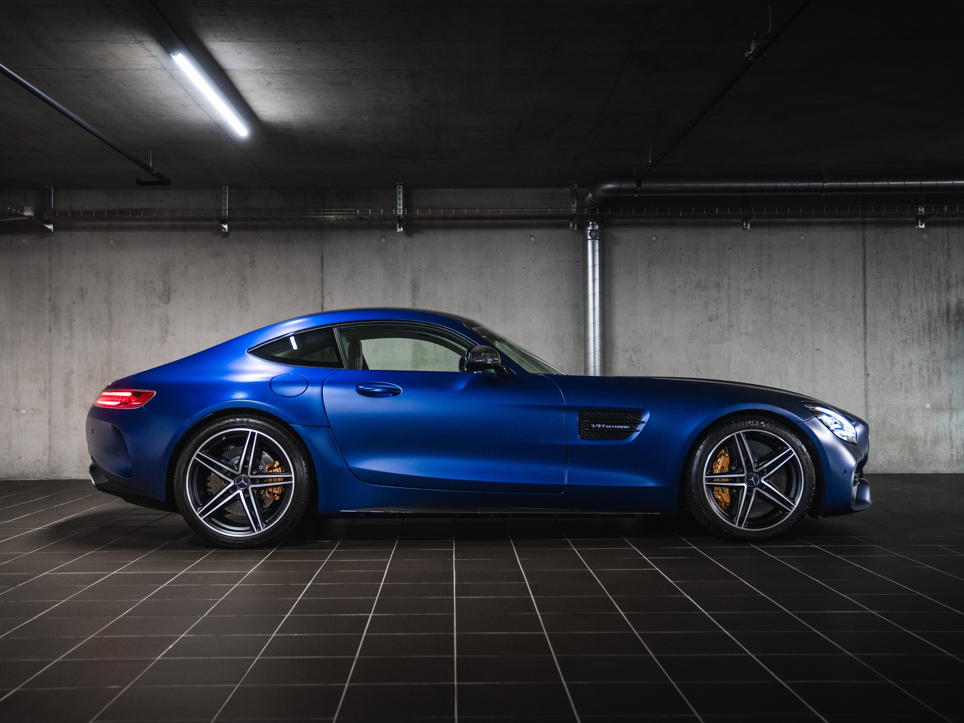 MERCEDES-BENZ AMG GT C Speedshift DCT-image-1