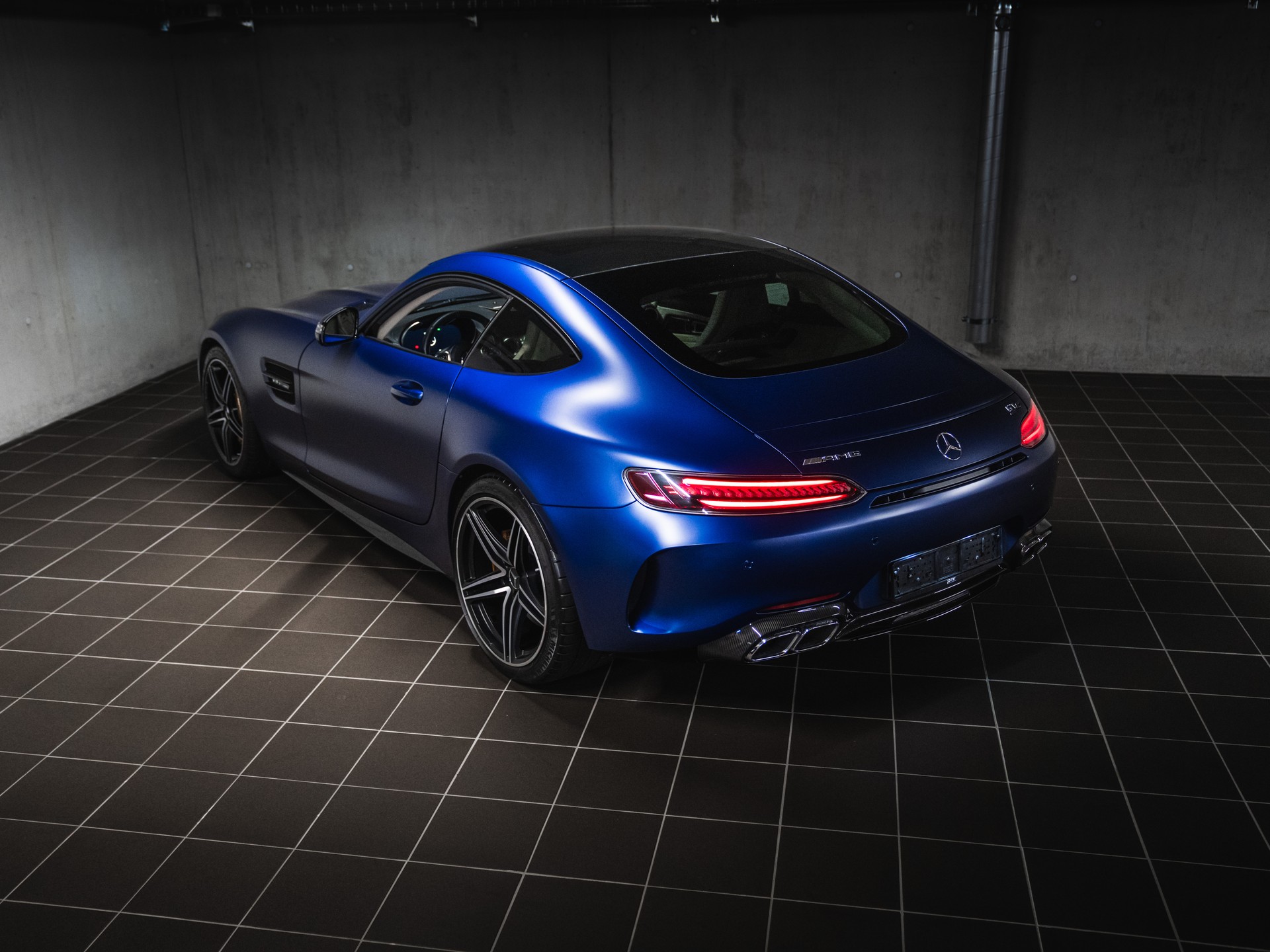 MERCEDES-BENZ AMG GT C Speedshift DCT-image-14