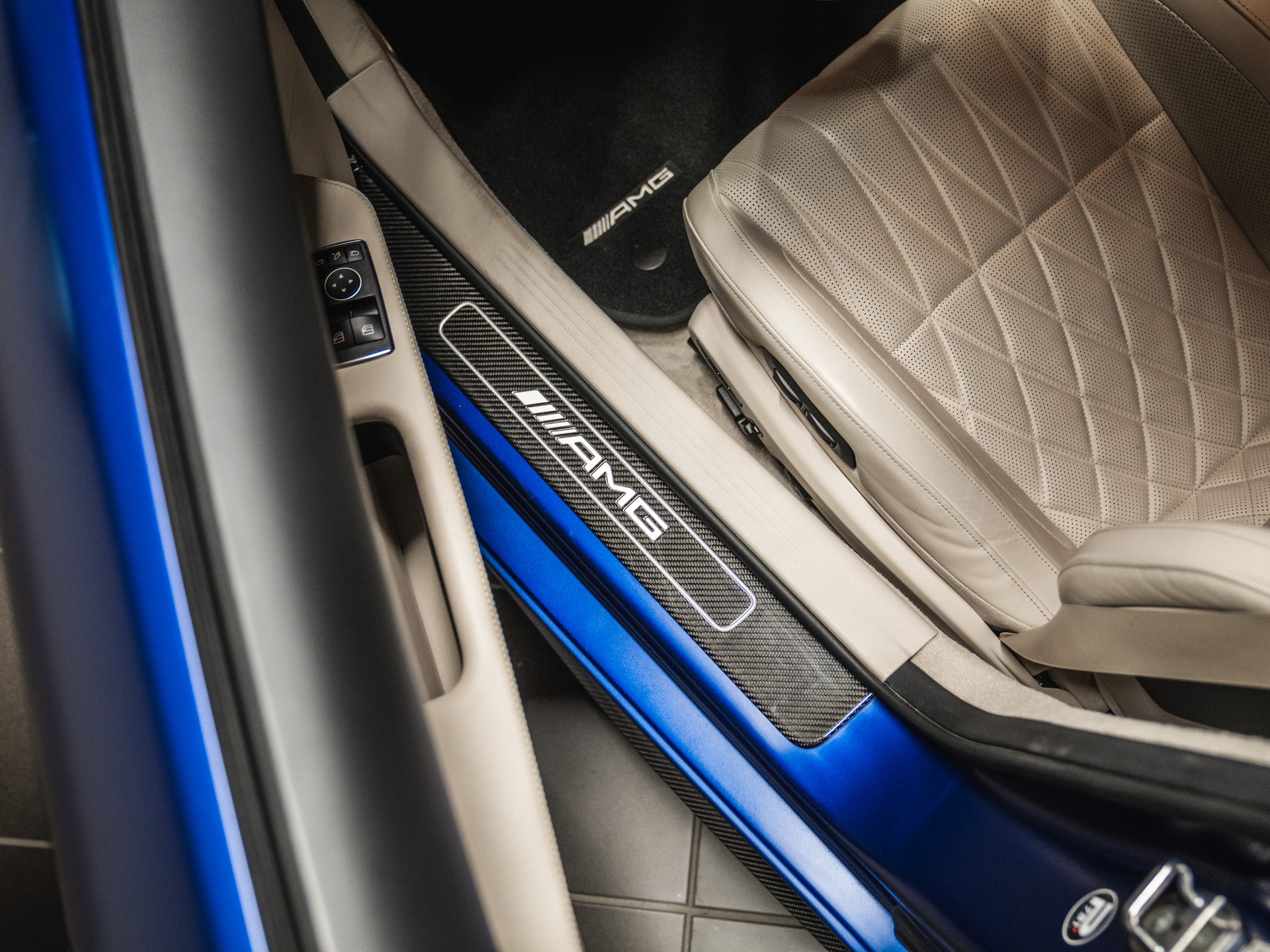 MERCEDES-BENZ AMG GT C Speedshift DCT-image-4
