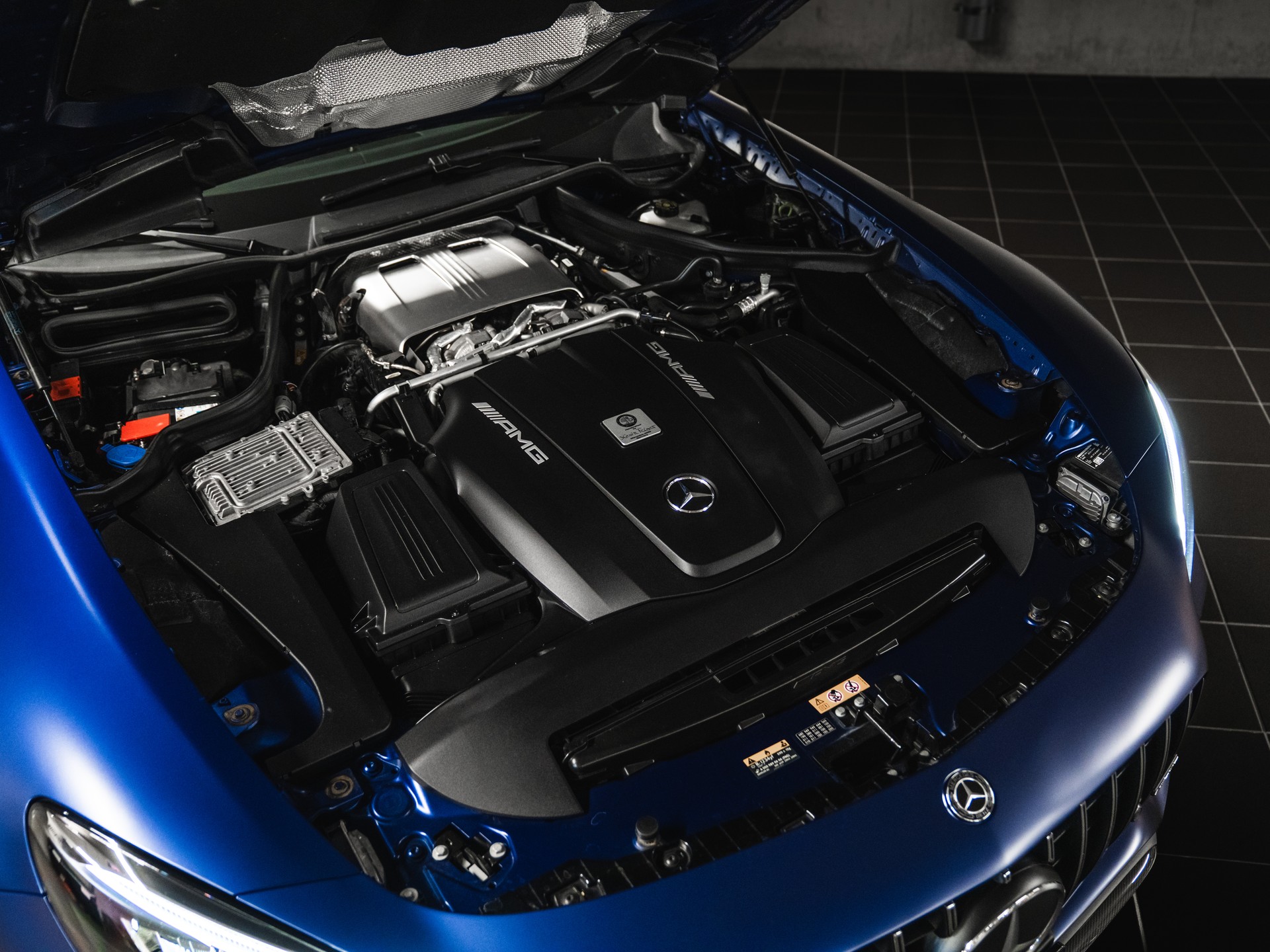 MERCEDES-BENZ AMG GT C Speedshift DCT-image-10