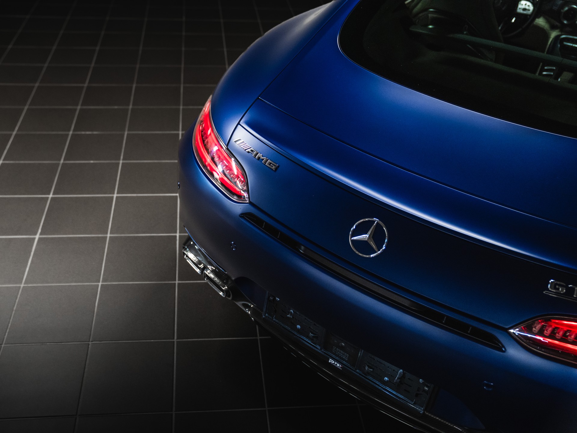 MERCEDES-BENZ AMG GT C Speedshift DCT-image-13