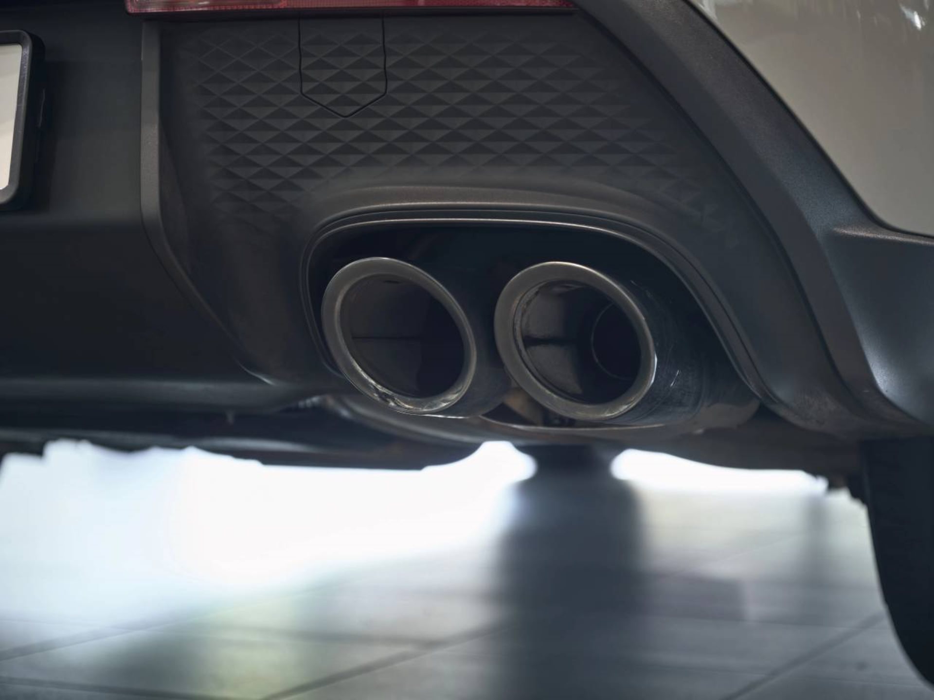 PORSCHE Macan T-image-28
