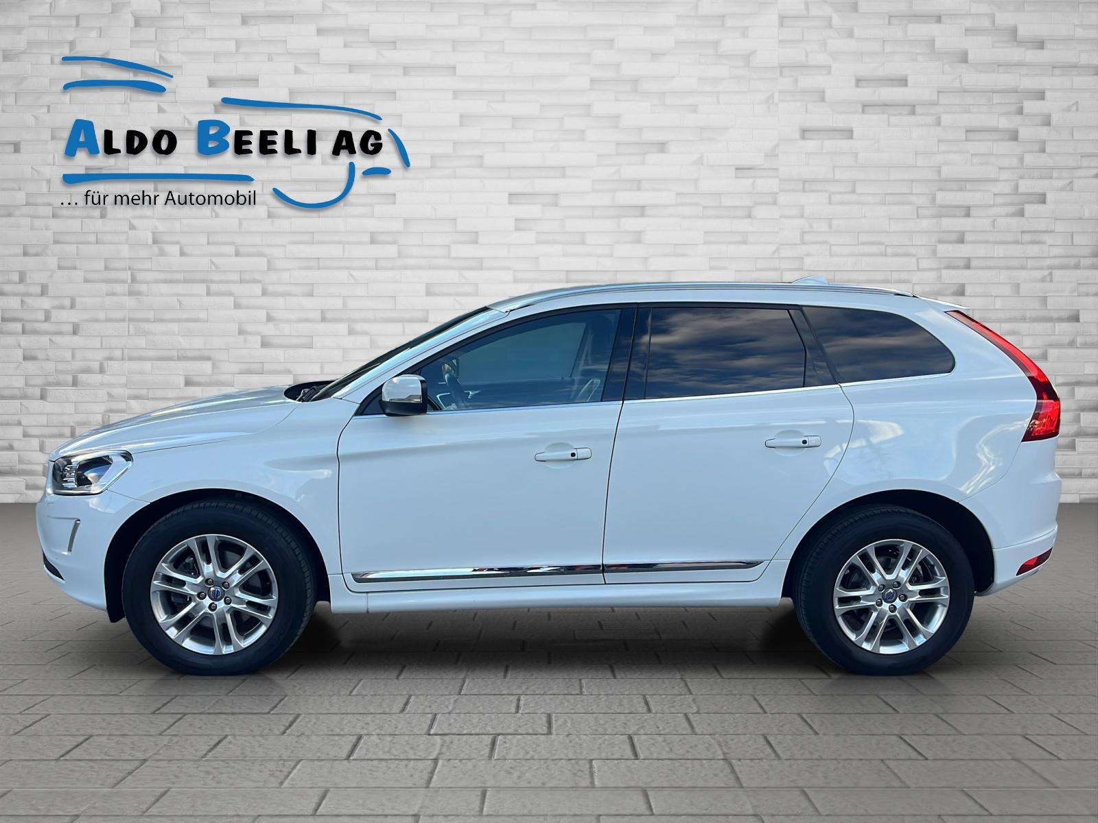 VOLVO XC60 2.4 D5 Summum AWD-image-2