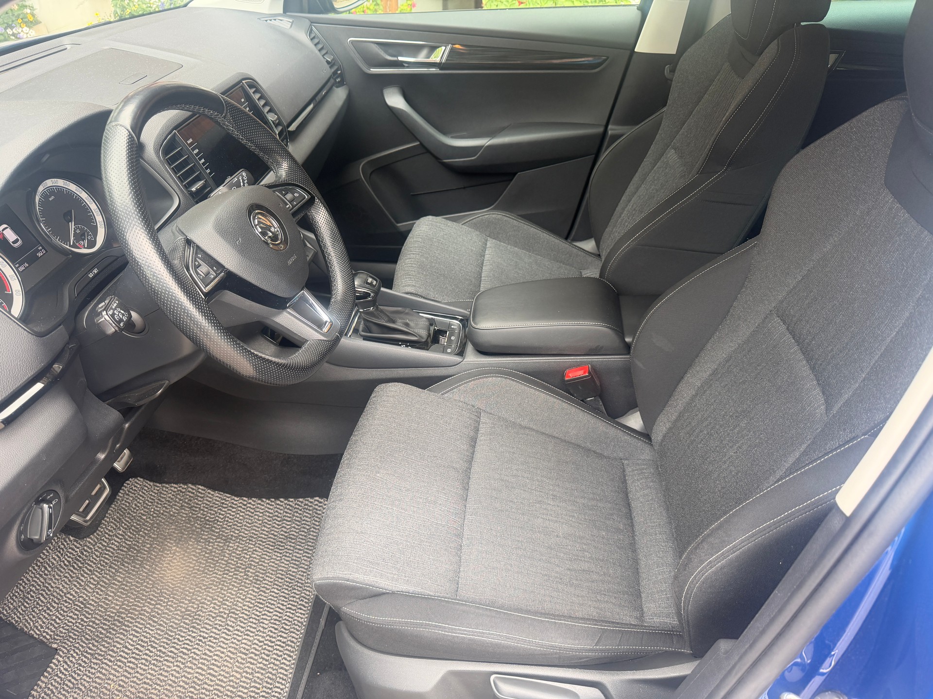 SKODA Karoq 2.0 TDI SCR Style 4x4 DSG-image-5
