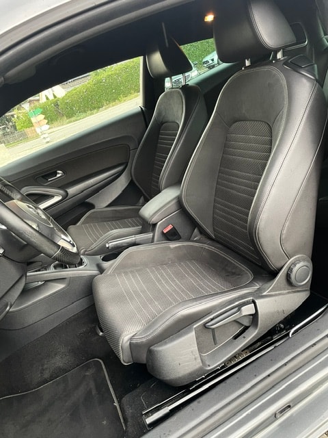 VW Scirocco 1.4 TSI BlueMotion Technology Team-image-17