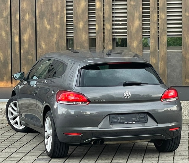 VW Scirocco 1.4 TSI BlueMotion Technology Team-image-10