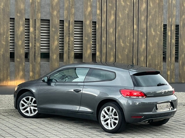 VW Scirocco 1.4 TSI BlueMotion Technology Team-image-12