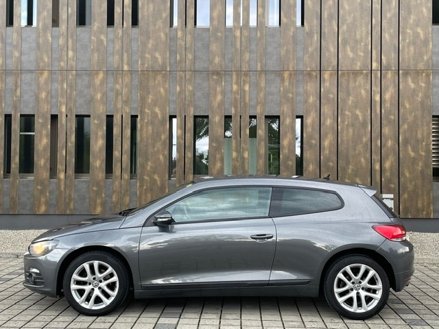 VW Scirocco 1.4 TSI BlueMotion Technology Team-image-7