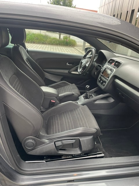 VW Scirocco 1.4 TSI BlueMotion Technology Team-image-23