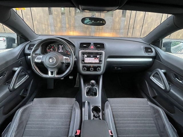 VW Scirocco 1.4 TSI BlueMotion Technology Team-image-18