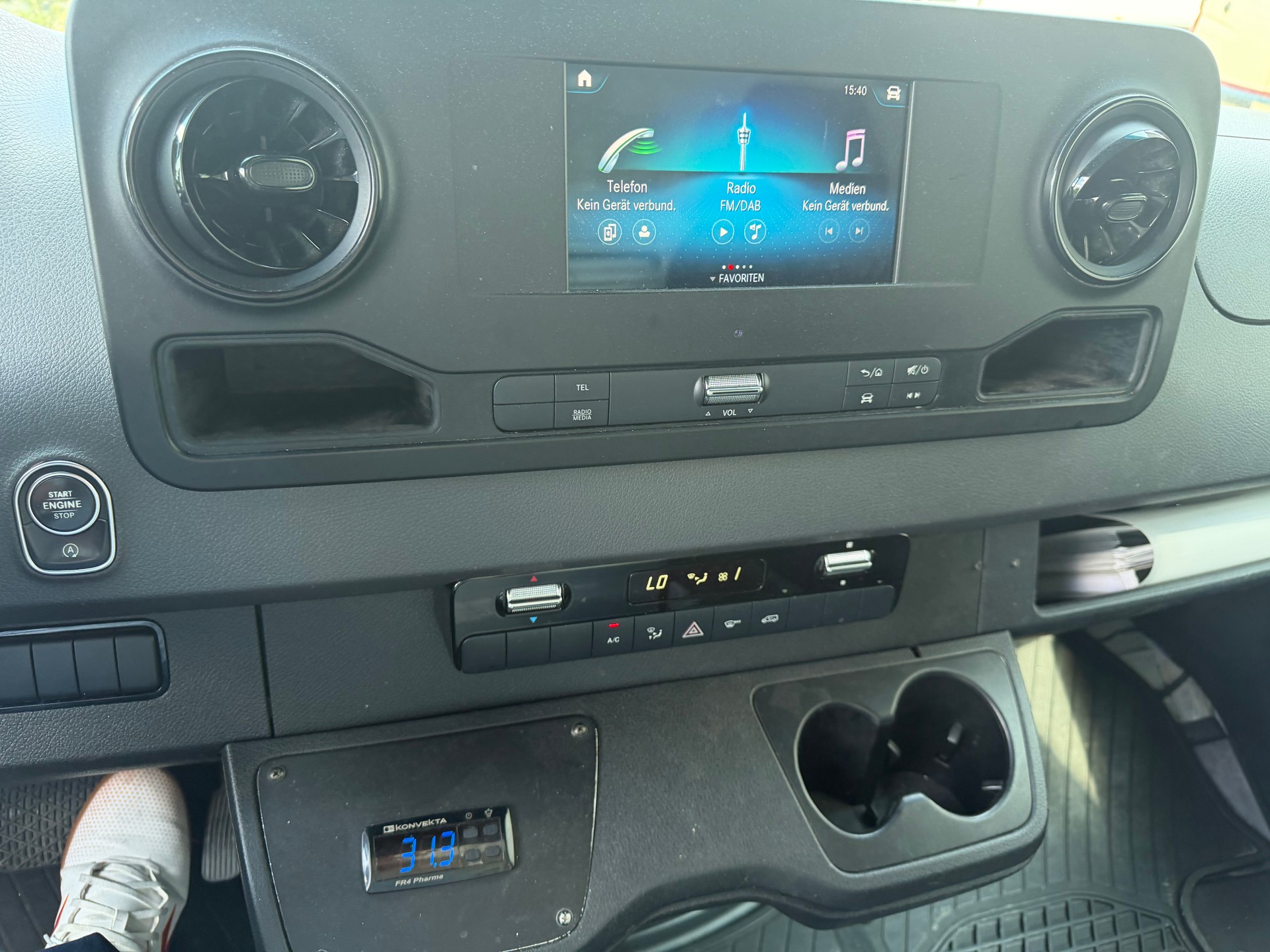 MERCEDES-BENZ Sprinter 319 CDI Standard 9G-TRONIC-image-8
